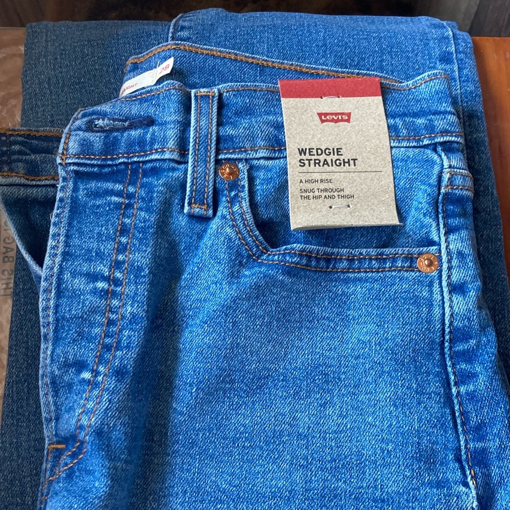 Levi jeans